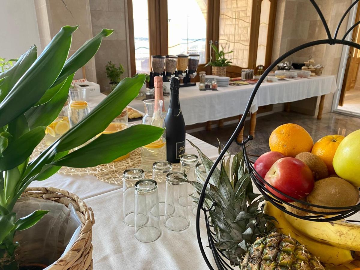 Hotel Buenavista Beach House Trogir Mastrinka Bagian luar foto