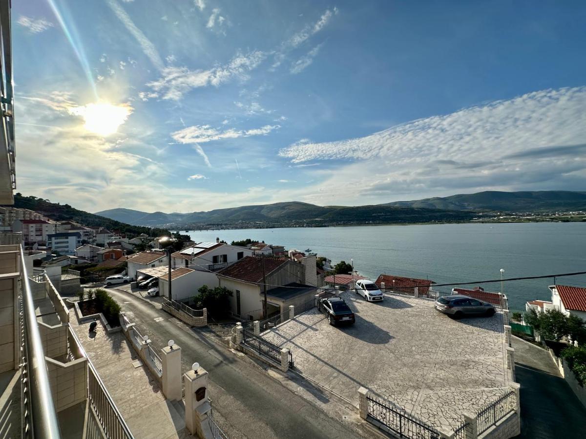 Hotel Buenavista Beach House Trogir Mastrinka Bagian luar foto