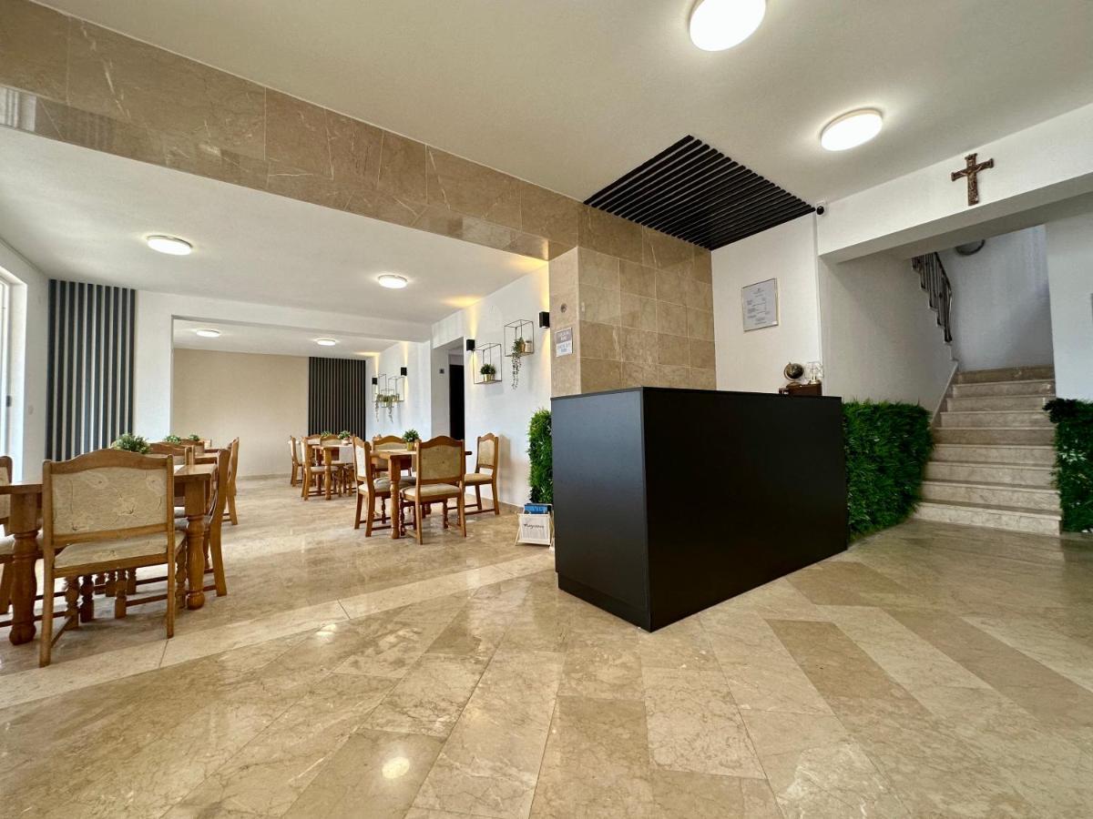 Hotel Buenavista Beach House Trogir Mastrinka Bagian luar foto
