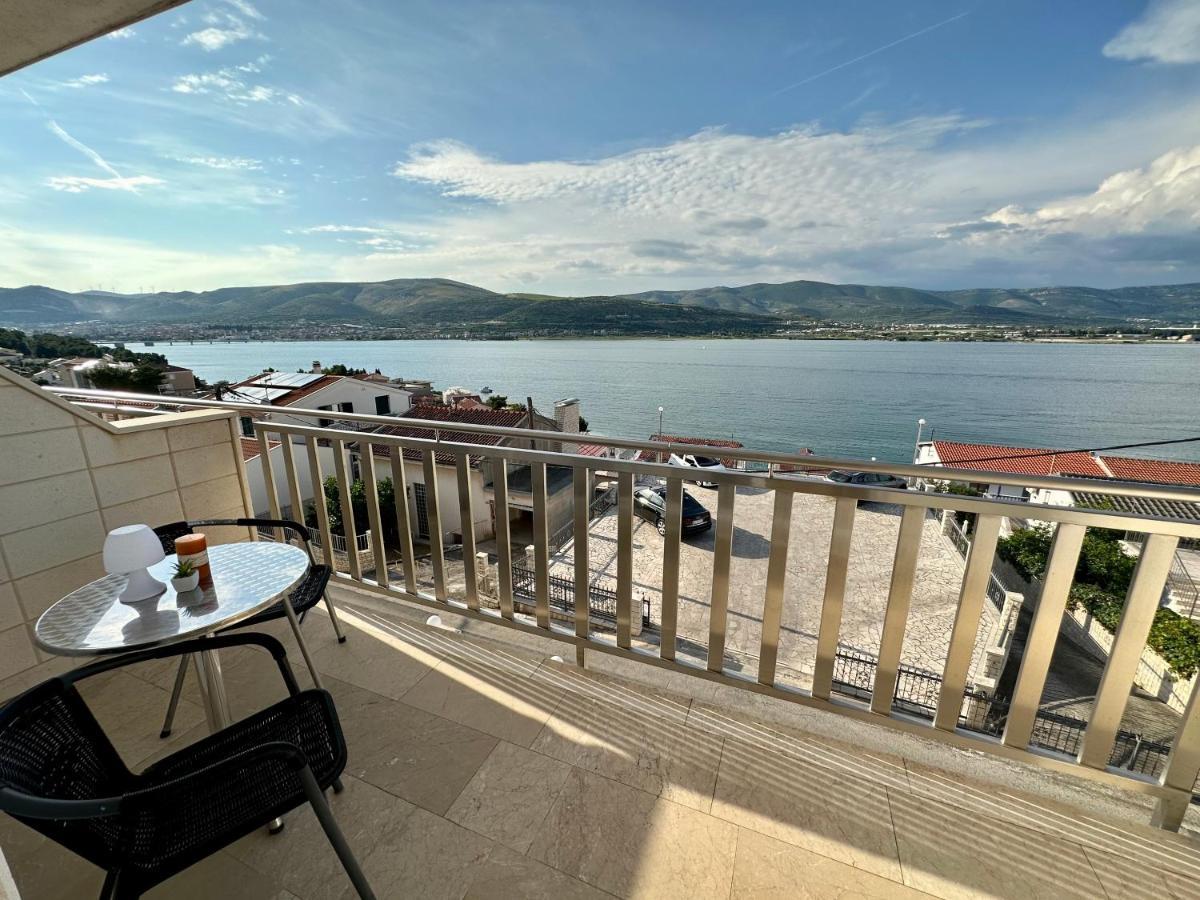 Hotel Buenavista Beach House Trogir Mastrinka Bagian luar foto